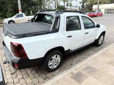 Renault Duster Oroch Expression 1.6 16v Mec 2015/2016 COVEL VEICULOS ENCANTADO / Carros no Vale
