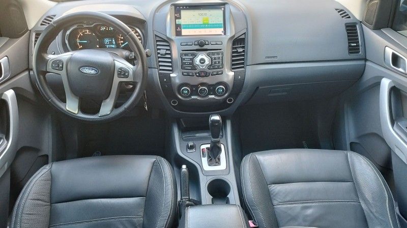 Ford RANGER LIMITED 3.2 2014 GRASSI VEÍCULOS LAJEADO / Carros no Vale