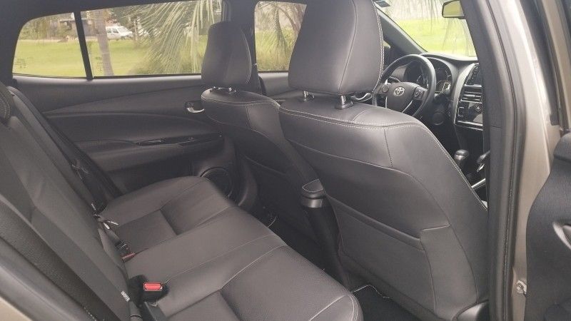 Toyota YARIS XS 1.5 2019 GRASSI VEÍCULOS LAJEADO / Carros no Vale