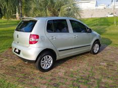 Volkswagen FOX 1.0 2010 GRASSI VEÍCULOS LAJEADO / Carros no Vale