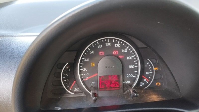 Volkswagen FOX 1.0 2010 GRASSI VEÍCULOS LAJEADO / Carros no Vale