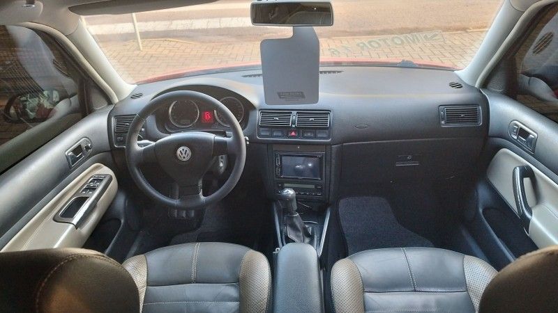 Volkswagen GOLF SPORTLINE 1.6 2009 GRASSI VEÍCULOS LAJEADO / Carros no Vale
