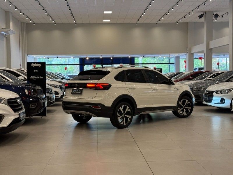 Volkswagen NIVUS HIGHLINE 1.0 200 TSI 2022 DINAMICA-CAR VENÂNCIO AIRES / Carros no Vale