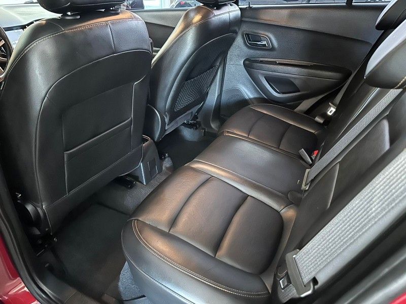 Chevrolet TRACKER PREMIER 1.4 TURBO 2019 HÉLIO AUTOMÓVEIS LAJEADO / Carros no Vale
