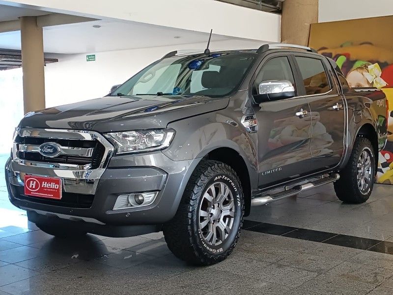 Ford RANGER LIMITED 3.2 2019 HÉLIO AUTOMÓVEIS LAJEADO / Carros no Vale