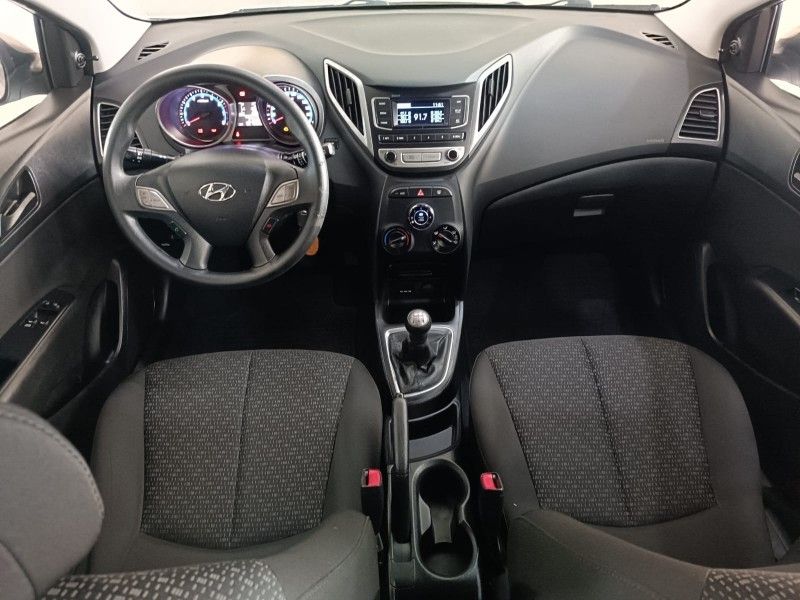 Hyundai HB20 COMFORT 1.0 2017 HÉLIO AUTOMÓVEIS LAJEADO / Carros no Vale