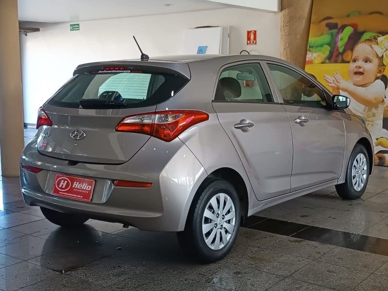 Hyundai HB20 COMFORT 1.0 2017 HÉLIO AUTOMÓVEIS LAJEADO / Carros no Vale