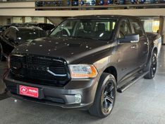 RAM CLASSIC LARAMIE 1500 5.7 V8 2022 HÉLIO AUTOMÓVEIS LAJEADO / Carros no Vale