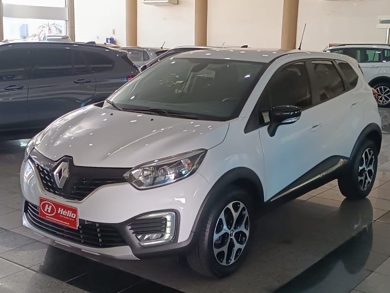 Renault CAPTUR INTENSE 1.6 2019 HÉLIO AUTOMÓVEIS LAJEADO / Carros no Vale