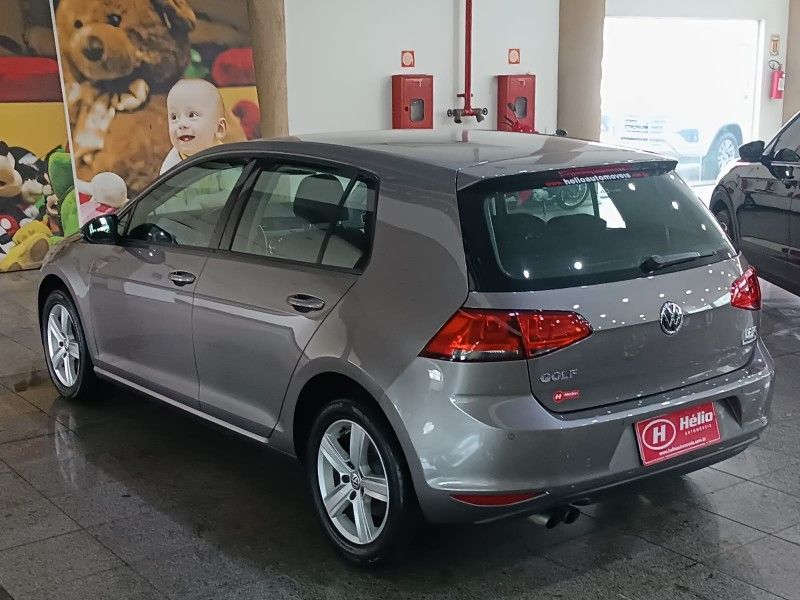 Volkswagen GOLF COMFORTLINE 1.4 TSI 2015 HÉLIO AUTOMÓVEIS LAJEADO / Carros no Vale