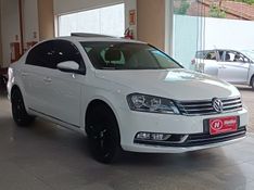 Volkswagen PASSAT 2.0 2013 HÉLIO AUTOMÓVEIS LAJEADO / Carros no Vale