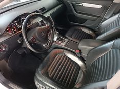 Volkswagen PASSAT 2.0 2013 HÉLIO AUTOMÓVEIS LAJEADO / Carros no Vale