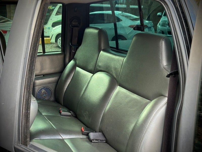 Chevrolet S10 EXECUTIVE 2.4 2011 NEUMANN VEÍCULOS ARROIO DO MEIO / Carros no Vale
