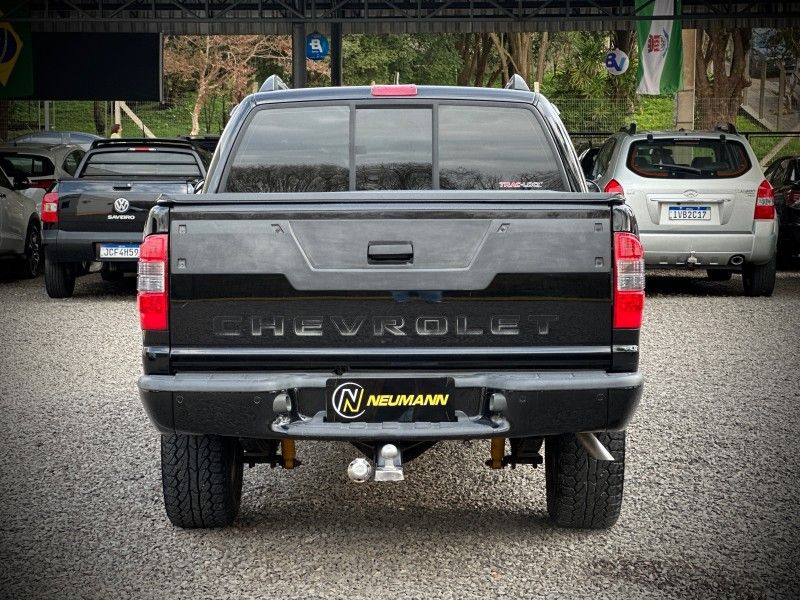 Chevrolet S10 EXECUTIVE 2.4 2011 NEUMANN VEÍCULOS ARROIO DO MEIO / Carros no Vale