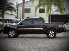 Chevrolet S10 EXECUTIVE 2.4 2011 NEUMANN VEÍCULOS ARROIO DO MEIO / Carros no Vale