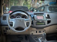 Toyota HILUX SW4 SRV 3.0 2013 NEUMANN VEÍCULOS ARROIO DO MEIO / Carros no Vale