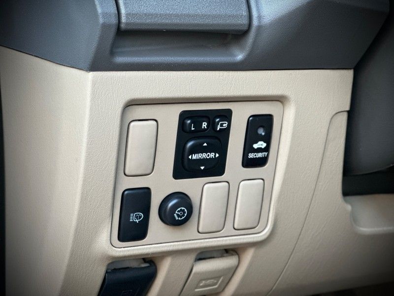 Toyota HILUX SW4 SRV 3.0 2013 NEUMANN VEÍCULOS ARROIO DO MEIO / Carros no Vale
