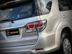 Toyota HILUX SW4 SRV 3.0 2013 NEUMANN VEÍCULOS ARROIO DO MEIO / Carros no Vale