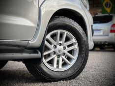 Toyota HILUX SW4 SRV 3.0 2013 NEUMANN VEÍCULOS ARROIO DO MEIO / Carros no Vale
