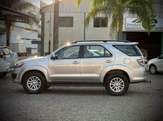 Toyota HILUX SW4 SRV 3.0 2013 NEUMANN VEÍCULOS ARROIO DO MEIO / Carros no Vale