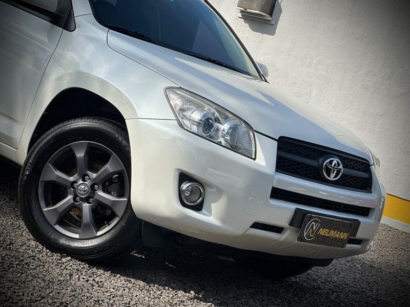 Toyota RAV-4 2.4 2011 NEUMANN VEÍCULOS ARROIO DO MEIO / Carros no Vale