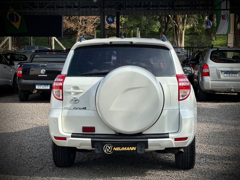 Toyota RAV-4 2.4 2011 NEUMANN VEÍCULOS ARROIO DO MEIO / Carros no Vale