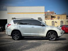 Toyota RAV-4 2.4 2011 NEUMANN VEÍCULOS ARROIO DO MEIO / Carros no Vale