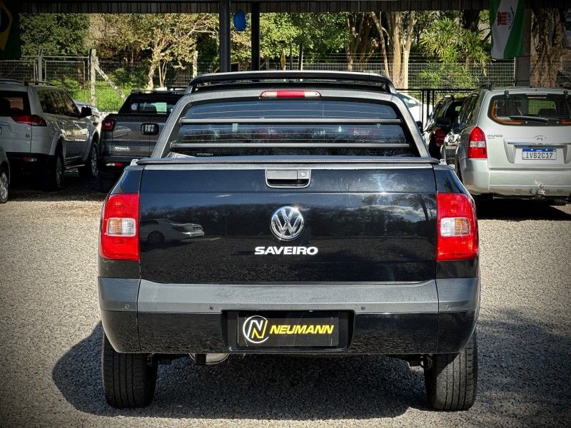Volkswagen SAVEIRO CD TRENDLINE 1.6 2015 NEUMANN VEÍCULOS ARROIO DO MEIO / Carros no Vale