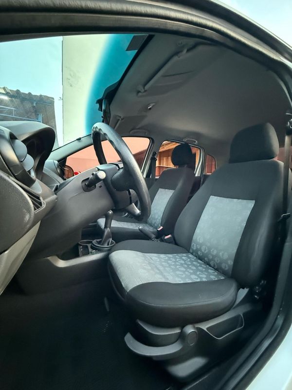 Ford FIESTA 1.6 8V 2011 FERREIRA VEÍCULOS VENÂNCIO AIRES / Carros no Vale