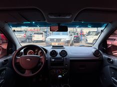 Ford FIESTA 1.6 8V 2011 FERREIRA VEÍCULOS VENÂNCIO AIRES / Carros no Vale