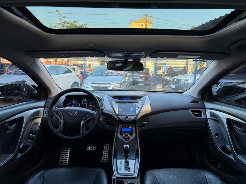 Hyundai ELANTRA GLS 2.0 2014 FERREIRA VEÍCULOS VENÂNCIO AIRES / Carros no Vale