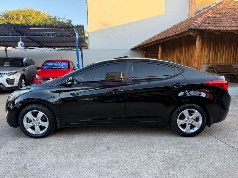 Hyundai ELANTRA GLS 2.0 2014 FERREIRA VEÍCULOS VENÂNCIO AIRES / Carros no Vale