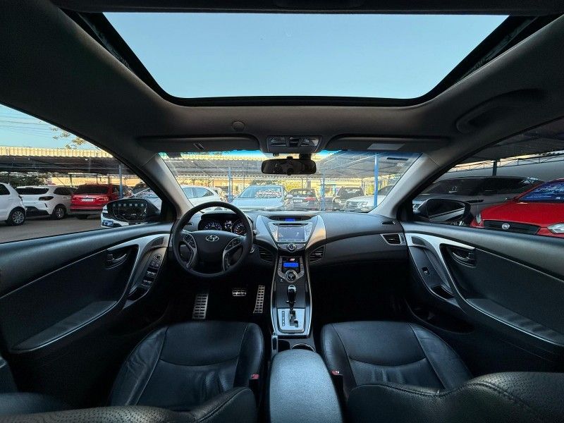 Hyundai ELANTRA GLS 2.0 2014 FERREIRA VEÍCULOS VENÂNCIO AIRES / Carros no Vale