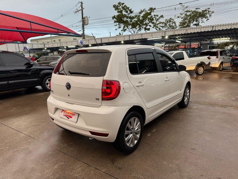 Volkswagen FOX 1.6 8V 2012 FERREIRA VEÍCULOS VENÂNCIO AIRES / Carros no Vale