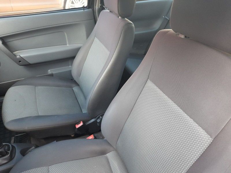 Volkswagen GOL CITY 1.0Mi 2014 FERREIRA VEÍCULOS VENÂNCIO AIRES / Carros no Vale