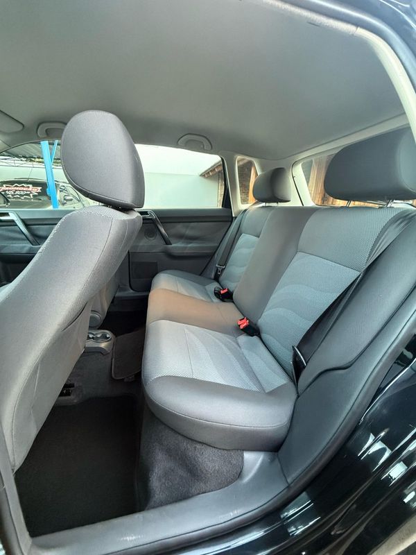Volkswagen POLO HATCH 1.6 8V 2010 FERREIRA VEÍCULOS VENÂNCIO AIRES / Carros no Vale