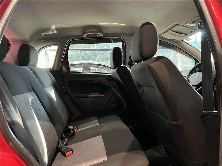 FORD FIESTA 1.0 MPI Hatch 8V 2012/2012 M&C AUTOMÓVEIS CAXIAS DO SUL / Carros no Vale