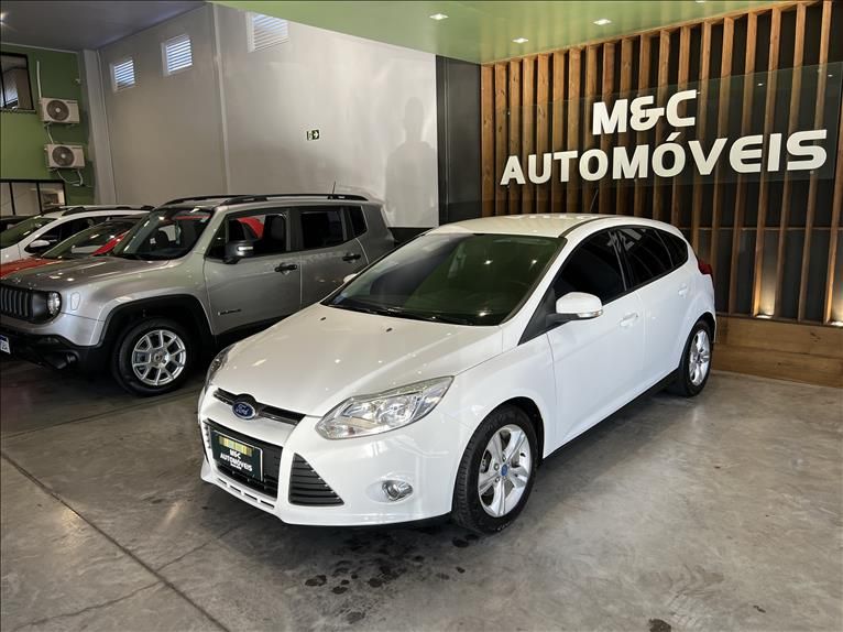 FORD FOCUS 1.6 SE 16V 2014/2015 M&C AUTOMÓVEIS CAXIAS DO SUL / Carros no Vale