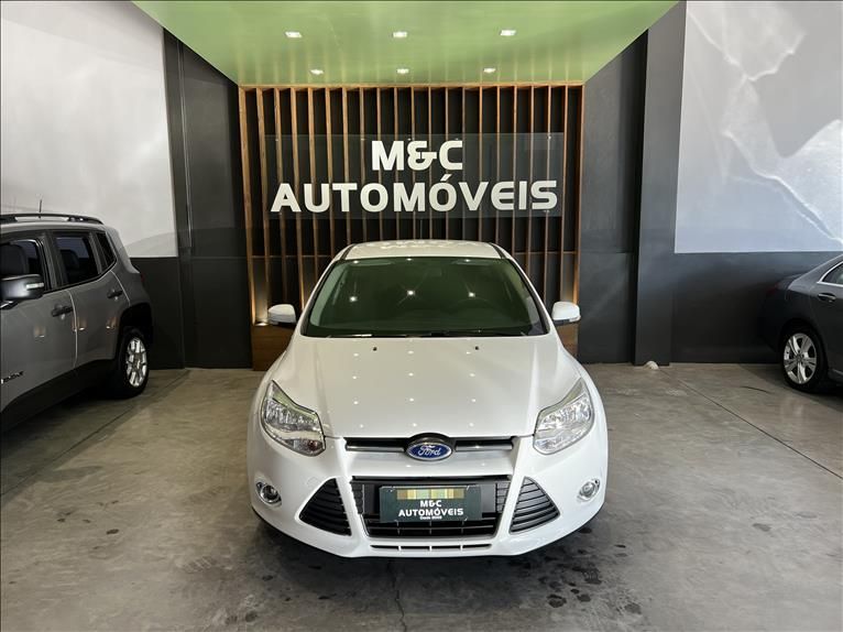 FORD FOCUS 1.6 SE 16V 2014/2015 M&C AUTOMÓVEIS CAXIAS DO SUL / Carros no Vale