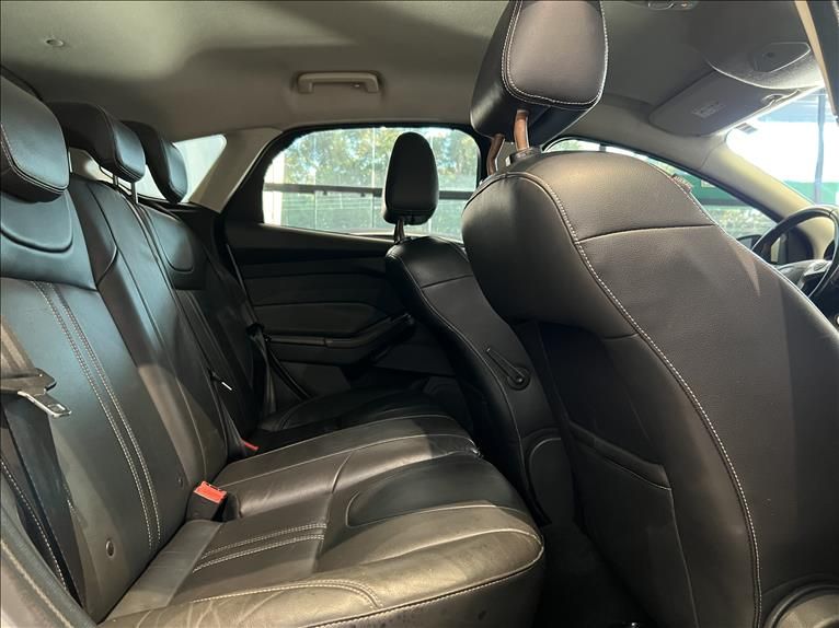 FORD FOCUS 1.6 SE 16V 2014/2015 M&C AUTOMÓVEIS CAXIAS DO SUL / Carros no Vale