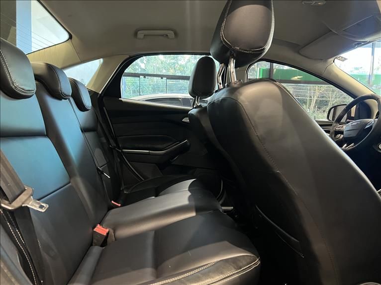 FORD FOCUS 2.0 SE Plus Fastback 16V 2017/2018 M&C AUTOMÓVEIS CAXIAS DO SUL / Carros no Vale