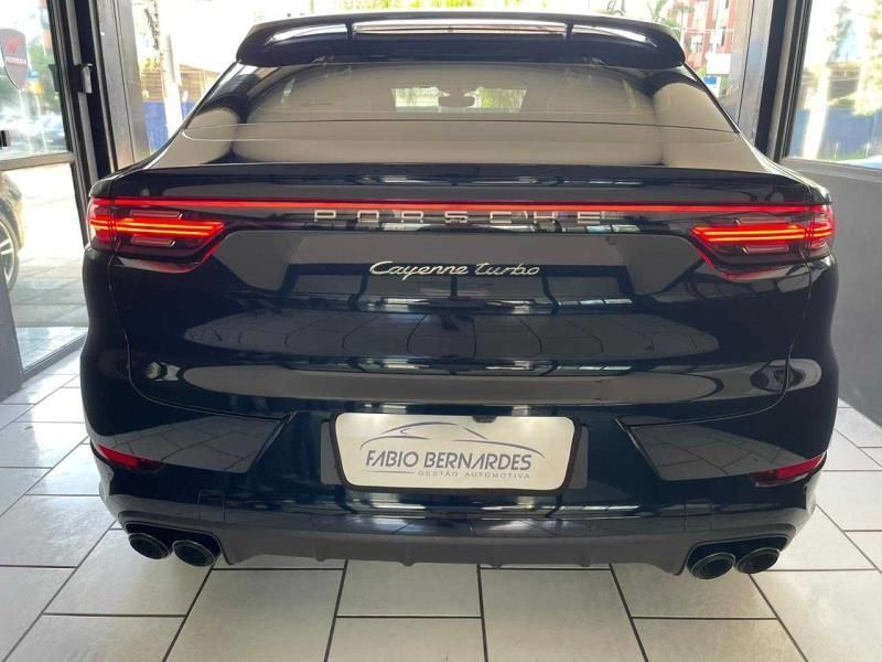PORSCHE CAYENNE 4.0 V8 GASOLINA TURBO COUPÉ AWD TIPTRONIC S 2022/2023 FÁBIO BERNARDES PORTO ALEGRE / Carros no Vale