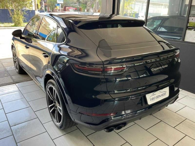 PORSCHE CAYENNE 4.0 V8 GASOLINA TURBO COUPÉ AWD TIPTRONIC S 2022/2023 FÁBIO BERNARDES PORTO ALEGRE / Carros no Vale