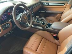 PORSCHE CAYENNE 4.0 V8 GASOLINA TURBO COUPÉ AWD TIPTRONIC S 2022/2023 FÁBIO BERNARDES PORTO ALEGRE / Carros no Vale