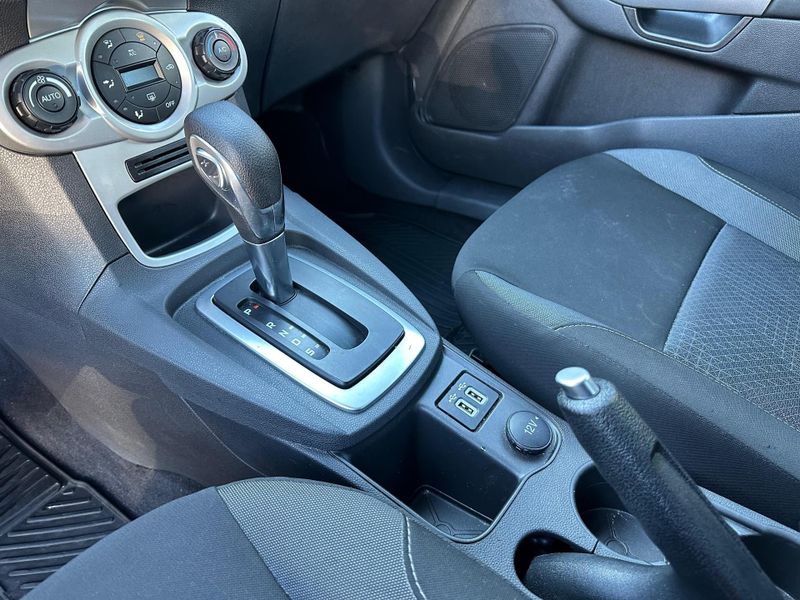 Ford Fiesta SEL 1.6 16V Flex Aut 5p 2018/2018 CONCEPT MOTORS PASSO FUNDO / Carros no Vale