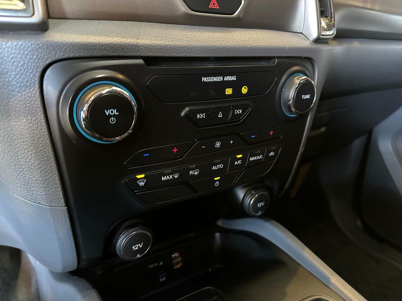 Ford Ranger Limited 3.2 4×4 CD Diesel Aut. 2016/2017 CONCEPT MOTORS PASSO FUNDO / Carros no Vale
