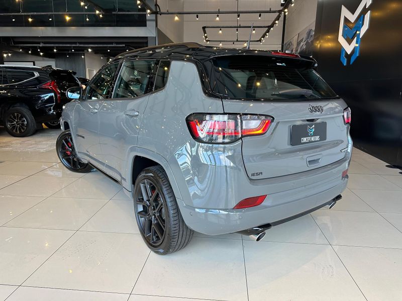 Jeep Compass BlackHawk Hurricane 2.0 4×4 TB Aut. 2024/2025 CONCEPT MOTORS PASSO FUNDO / Carros no Vale