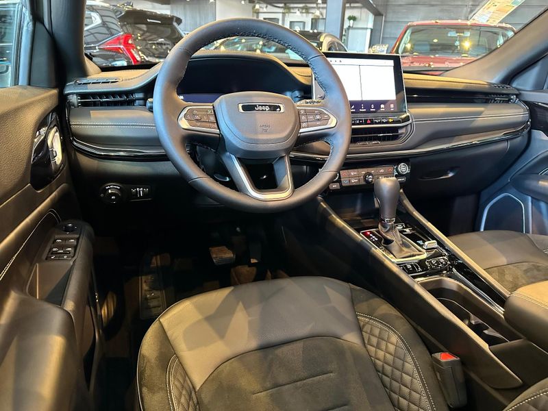 Jeep Compass BlackHawk Hurricane 2.0 4×4 TB Aut. 2024/2025 CONCEPT MOTORS PASSO FUNDO / Carros no Vale