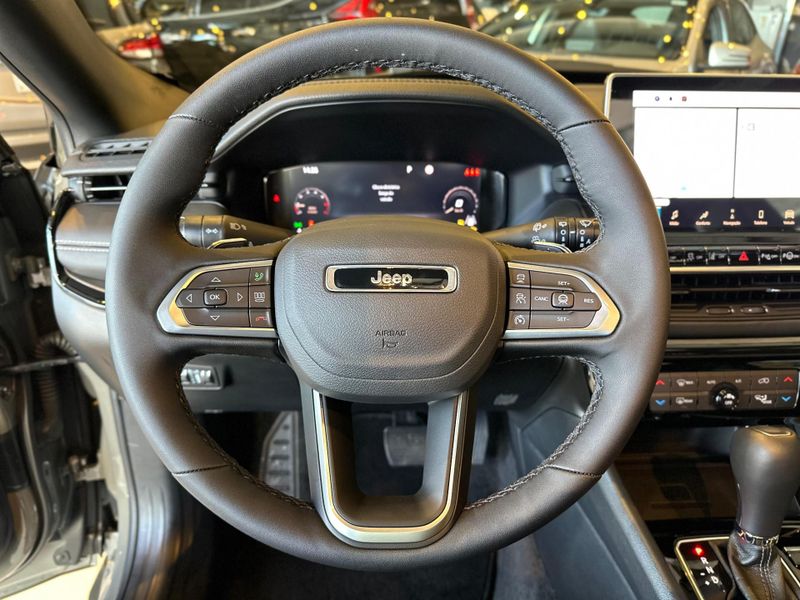 Jeep Compass BlackHawk Hurricane 2.0 4×4 TB Aut. 2024/2025 CONCEPT MOTORS PASSO FUNDO / Carros no Vale