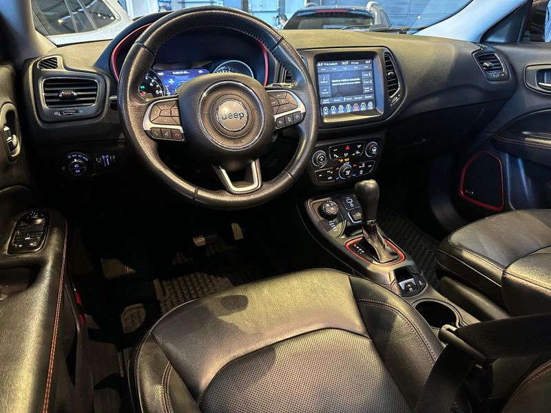 Jeep Compass TRAILHAWK 2.0 4×4 Dies 16V Aut. 2019/2020 CONCEPT MOTORS PASSO FUNDO / Carros no Vale